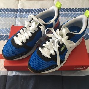 Boys Puma Sneakers.